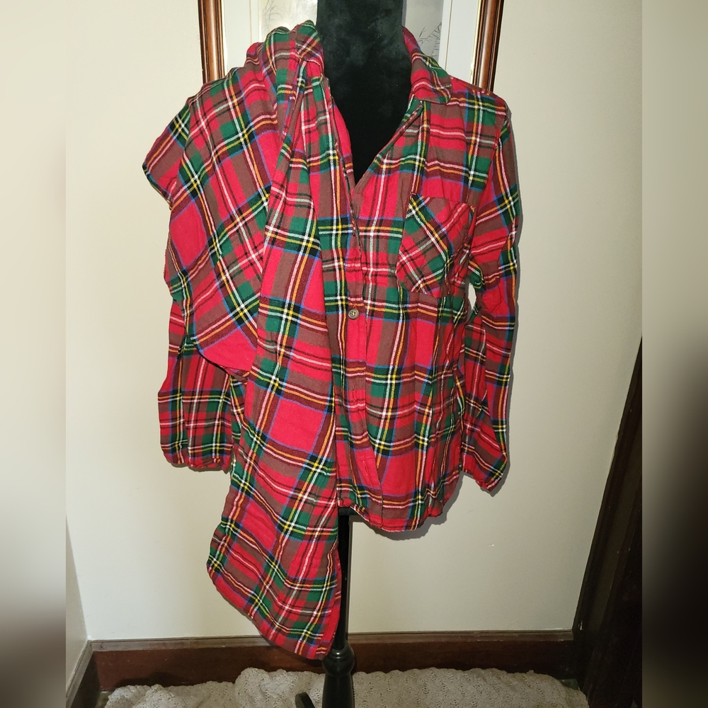 Old Navy Flannel Pajamas, size L